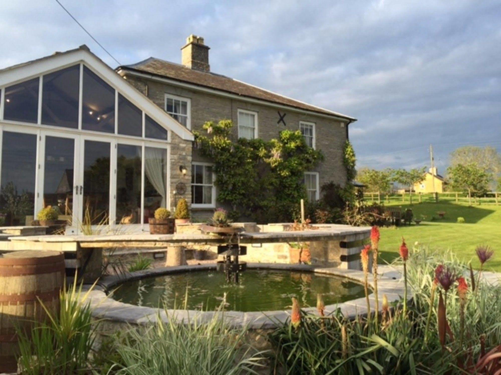 Cary Fitzpaine House Отель типа 