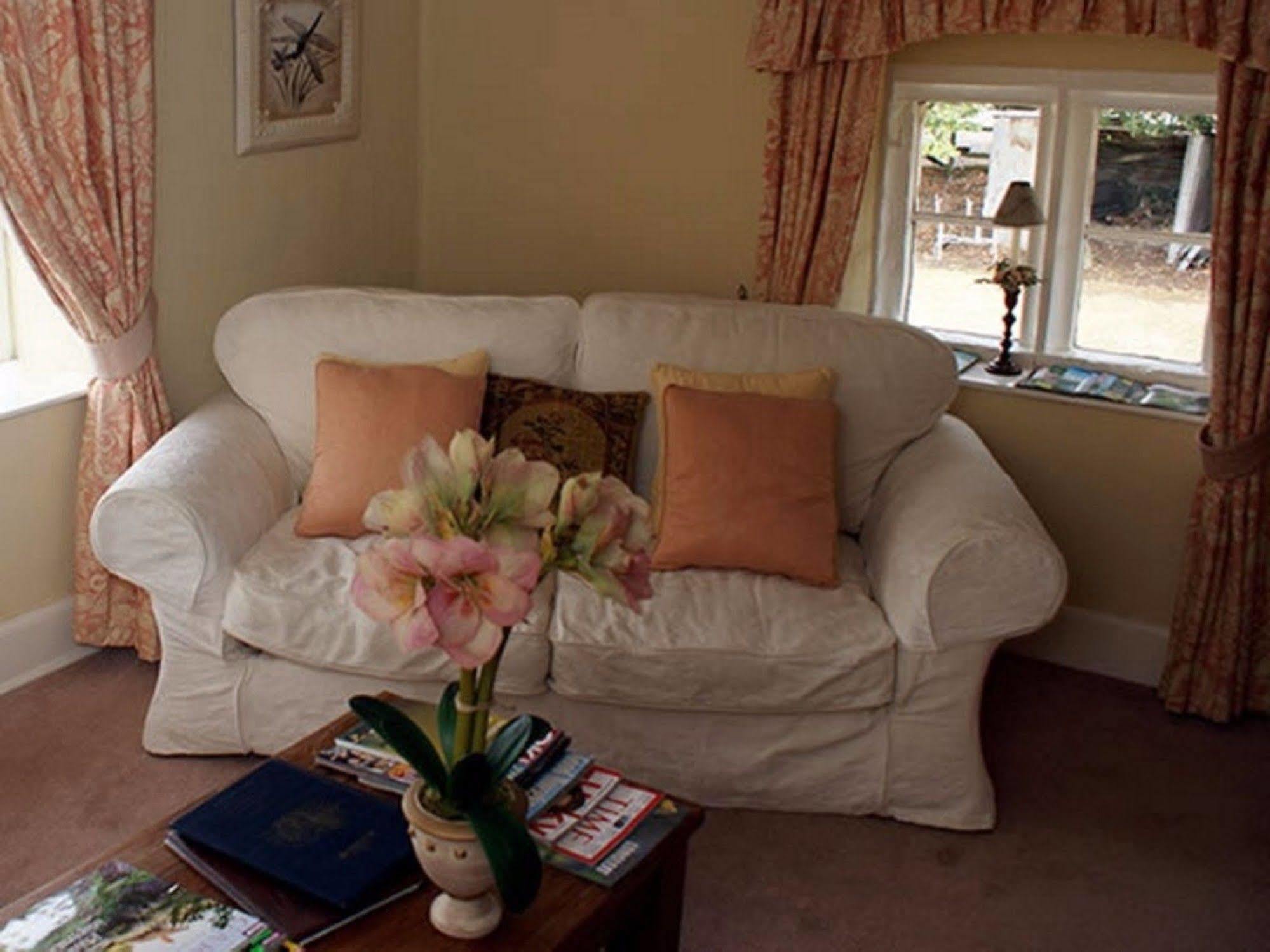 Cary Fitzpaine House 4*